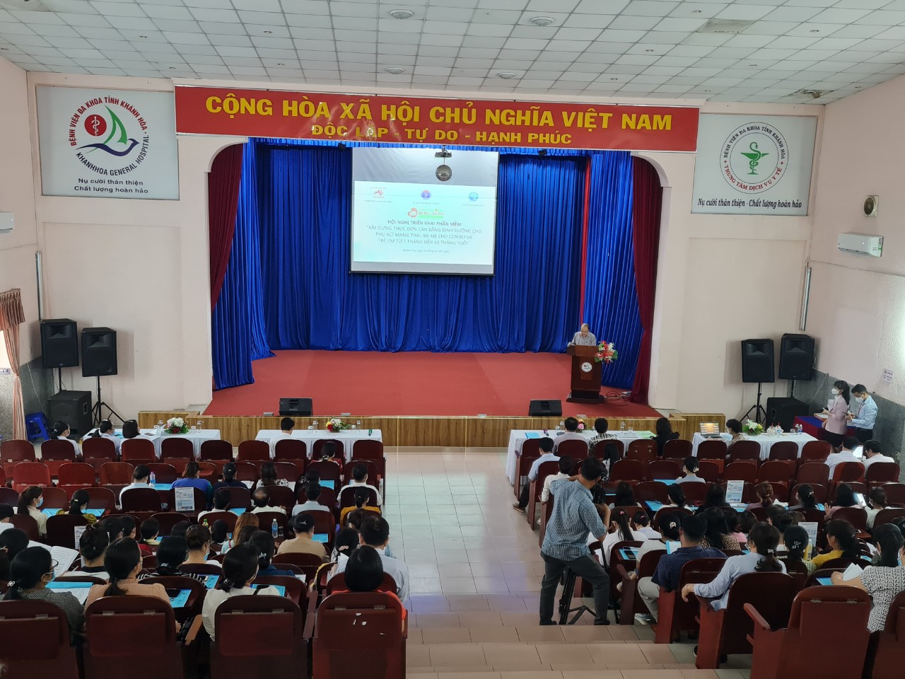 HỘI NGHỊ TRIỂN KHAI PHẦN MỀM XÂY DỰNG THỰC ĐƠN CÂN BẰNG DINH DƯỠNG
